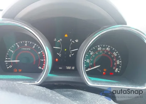 2013 Toyota Highlander Plus z USA, uszkodzony, nr VIN 5TDZA3EH1DS037825